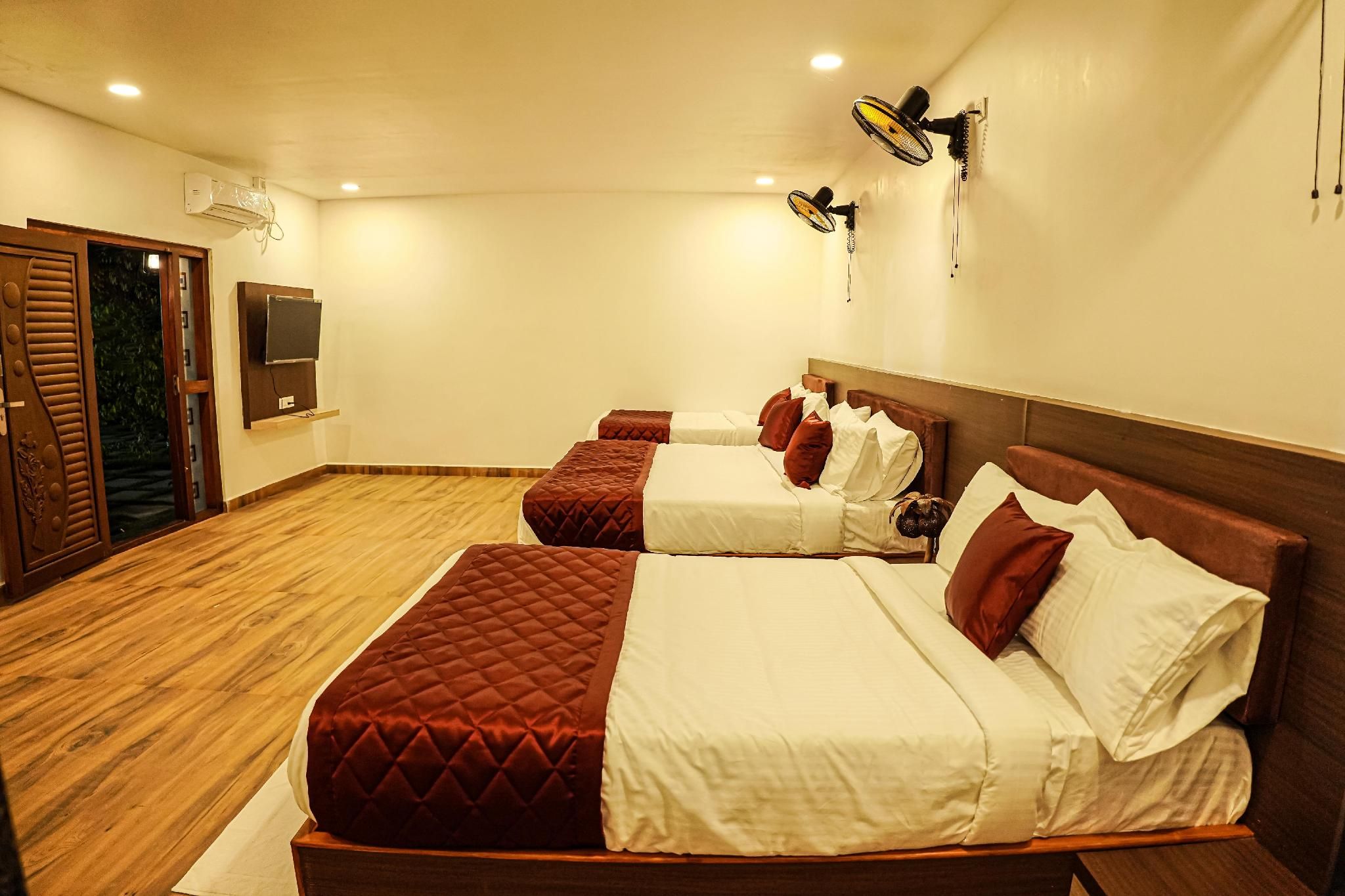 Heritage Comfort Room