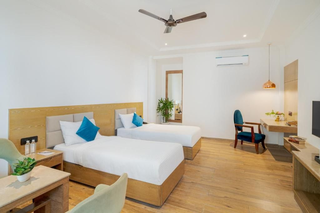VISTA ROOM