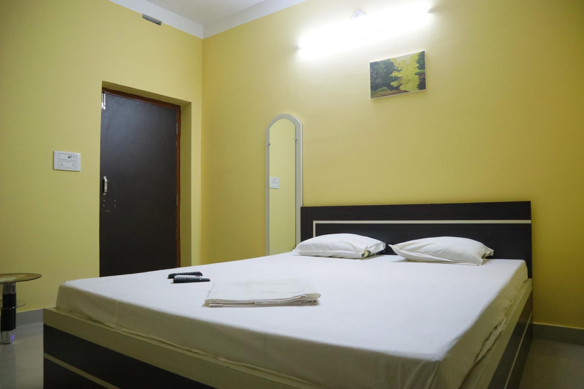 Deluxe Room Non AC