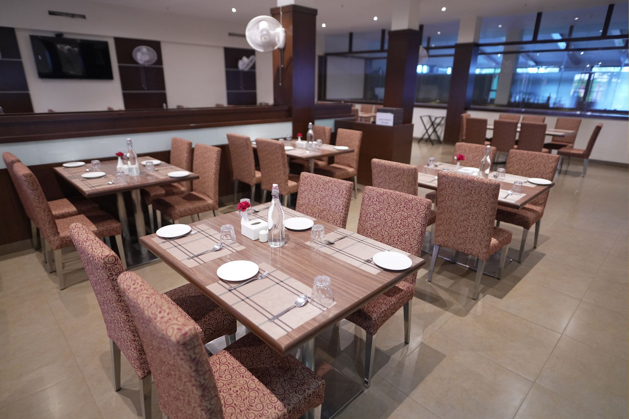 Food & Dining