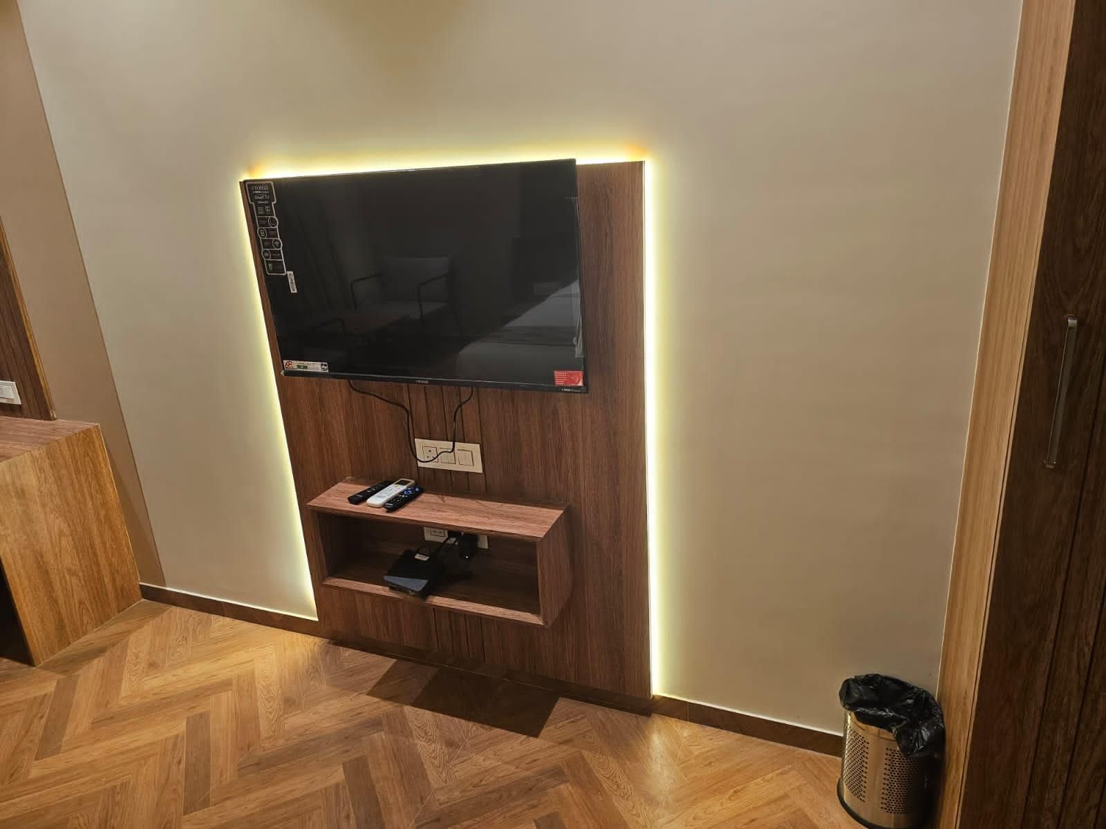 Single Deluxe Room