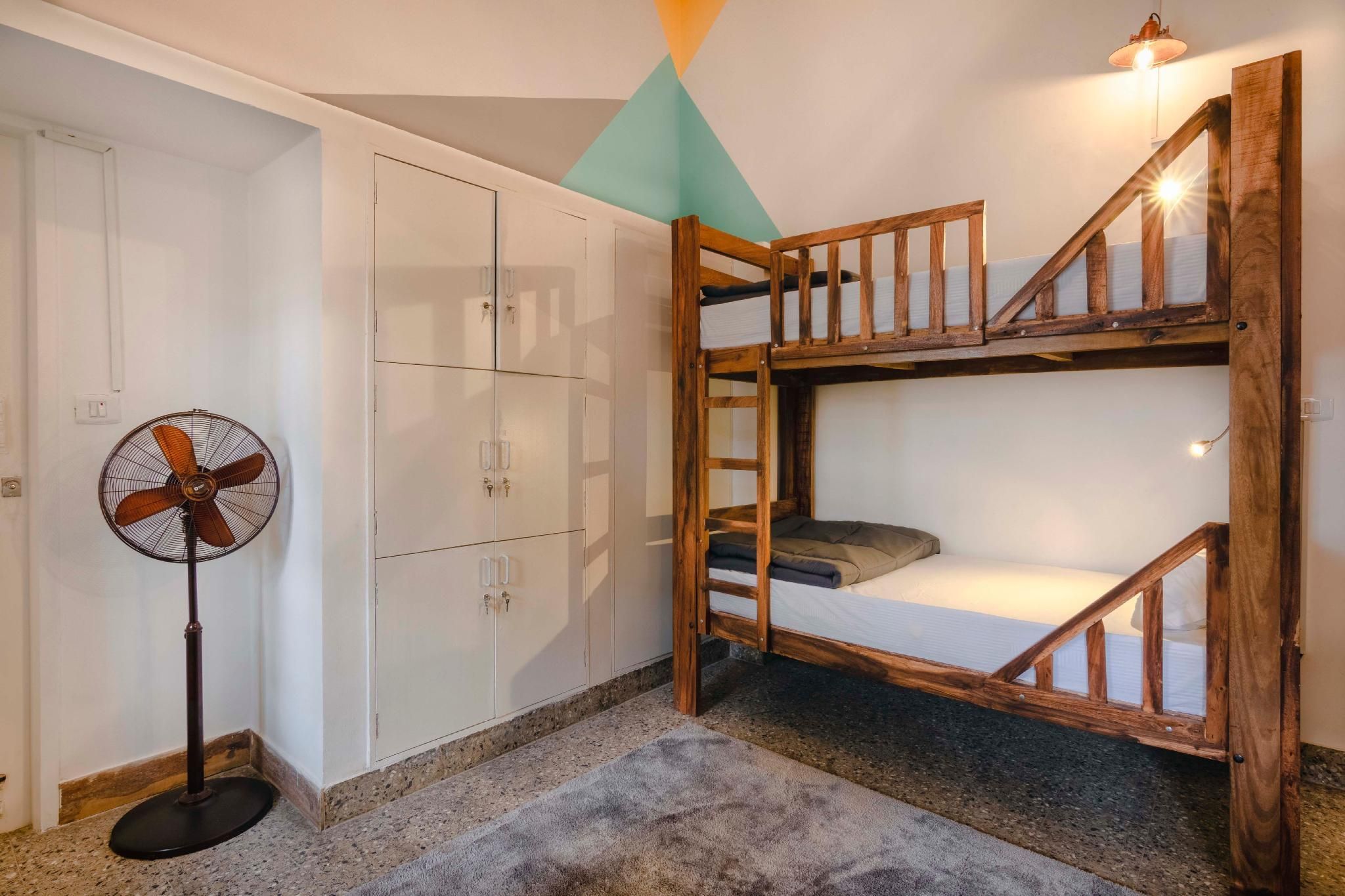 1 Person in 4-Bed Deluxe Dormitory - Mixed