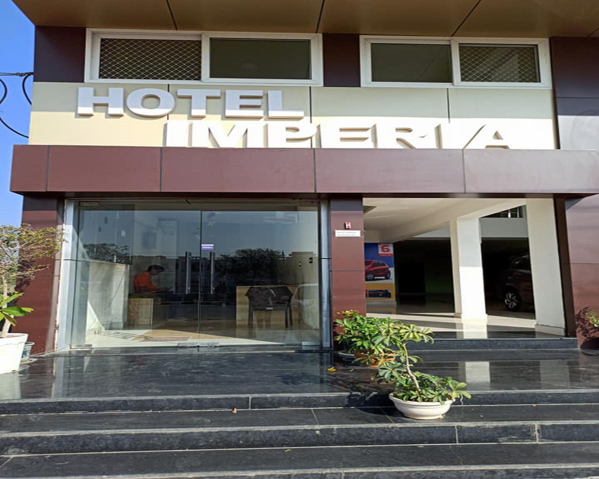 HOTEL IMPERIA