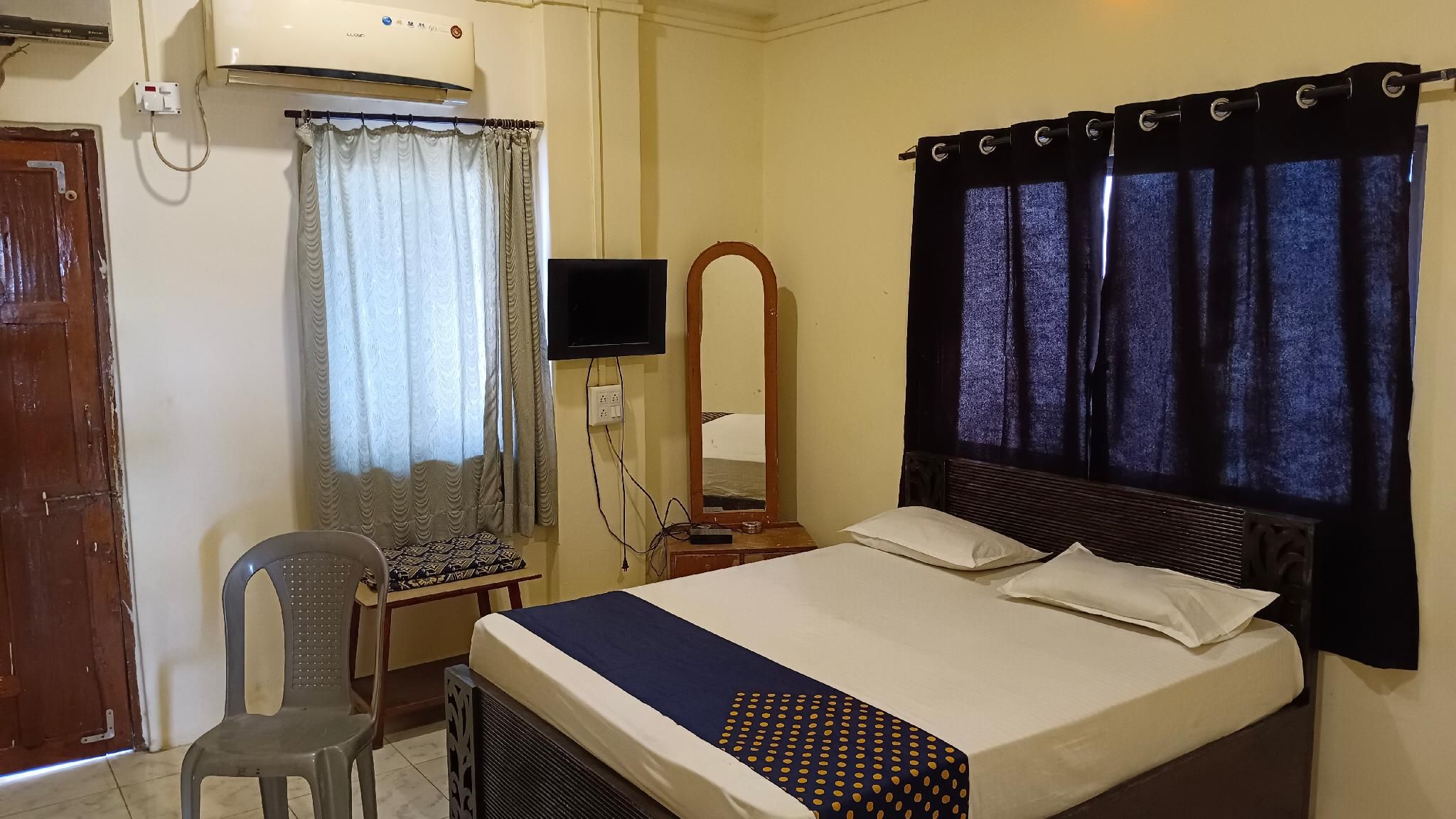 Bhavani Residency Double Air Conditioning