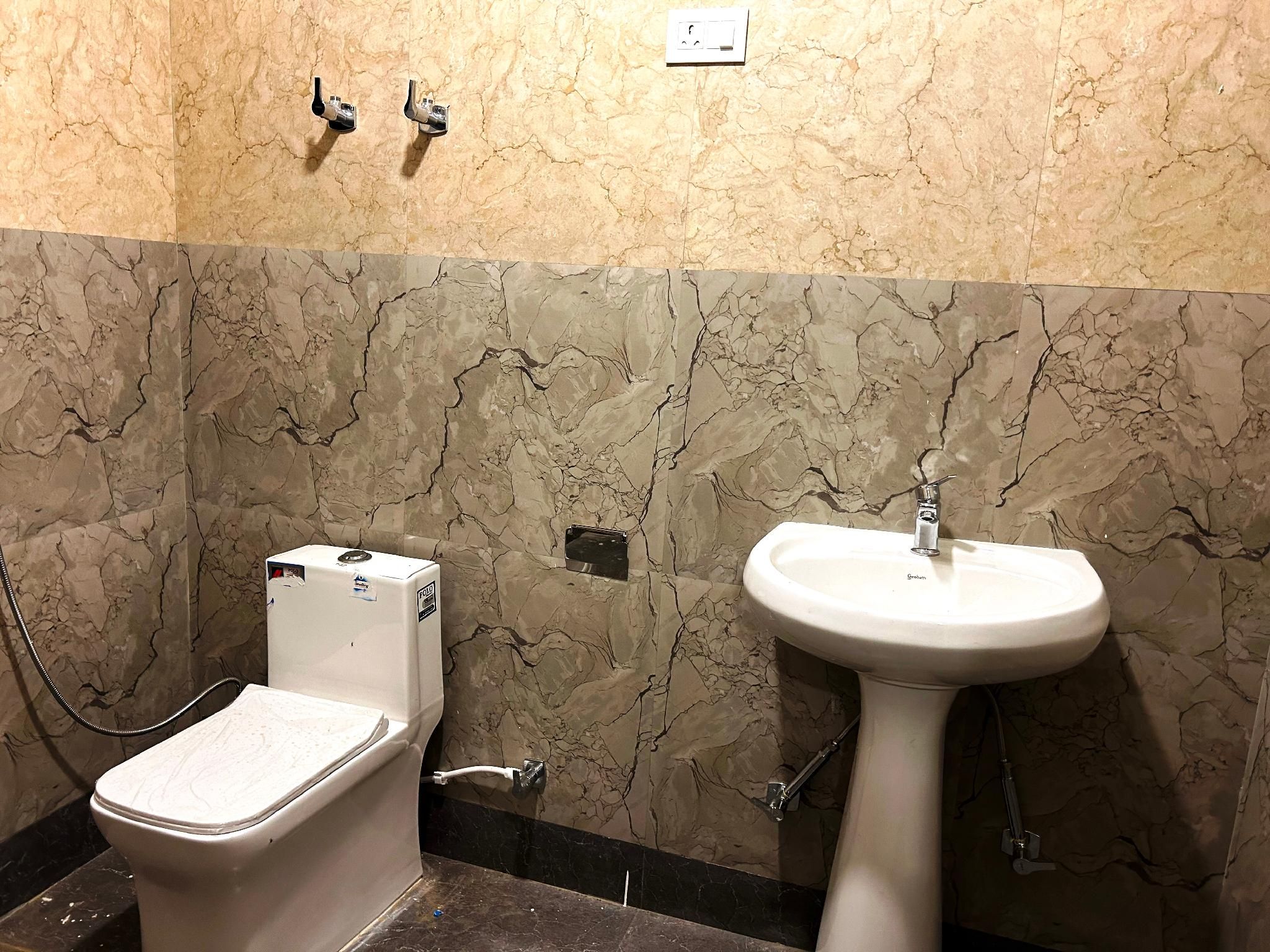 Standard Semi Double Room