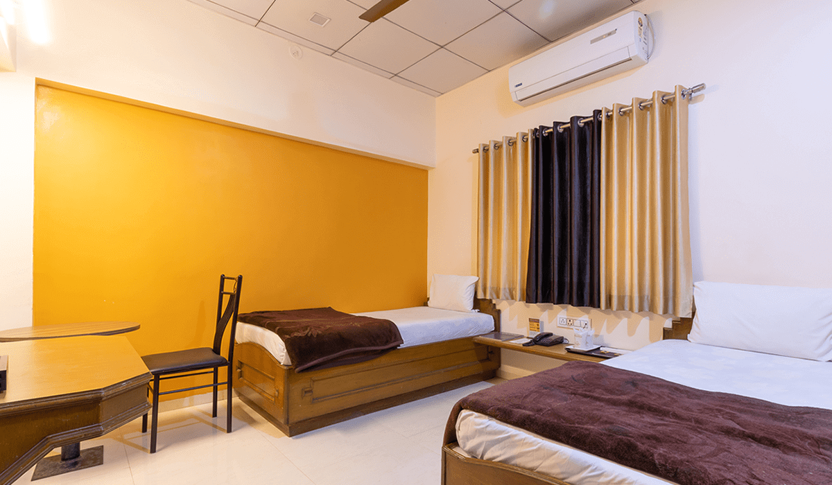 Hotel Maniprabha Standard Room 3