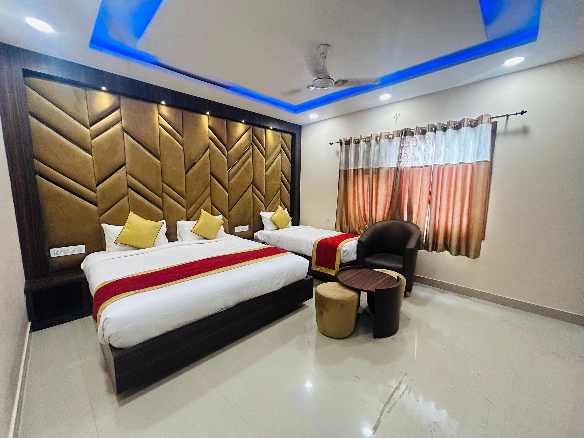 Triple Bed Room