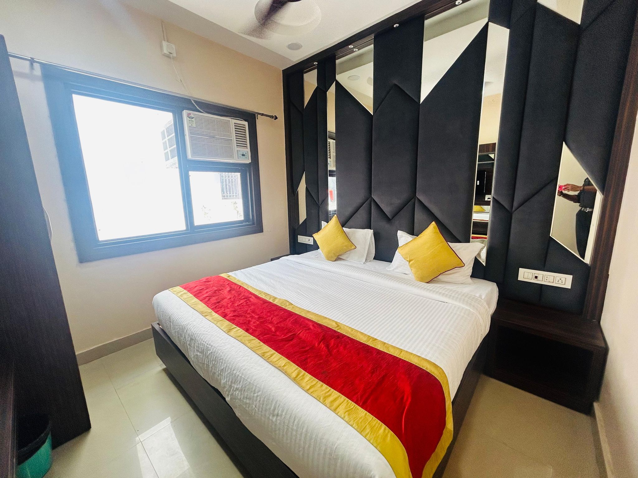 Hotel Harihar - Near Har ki Pauri Superior Double Room