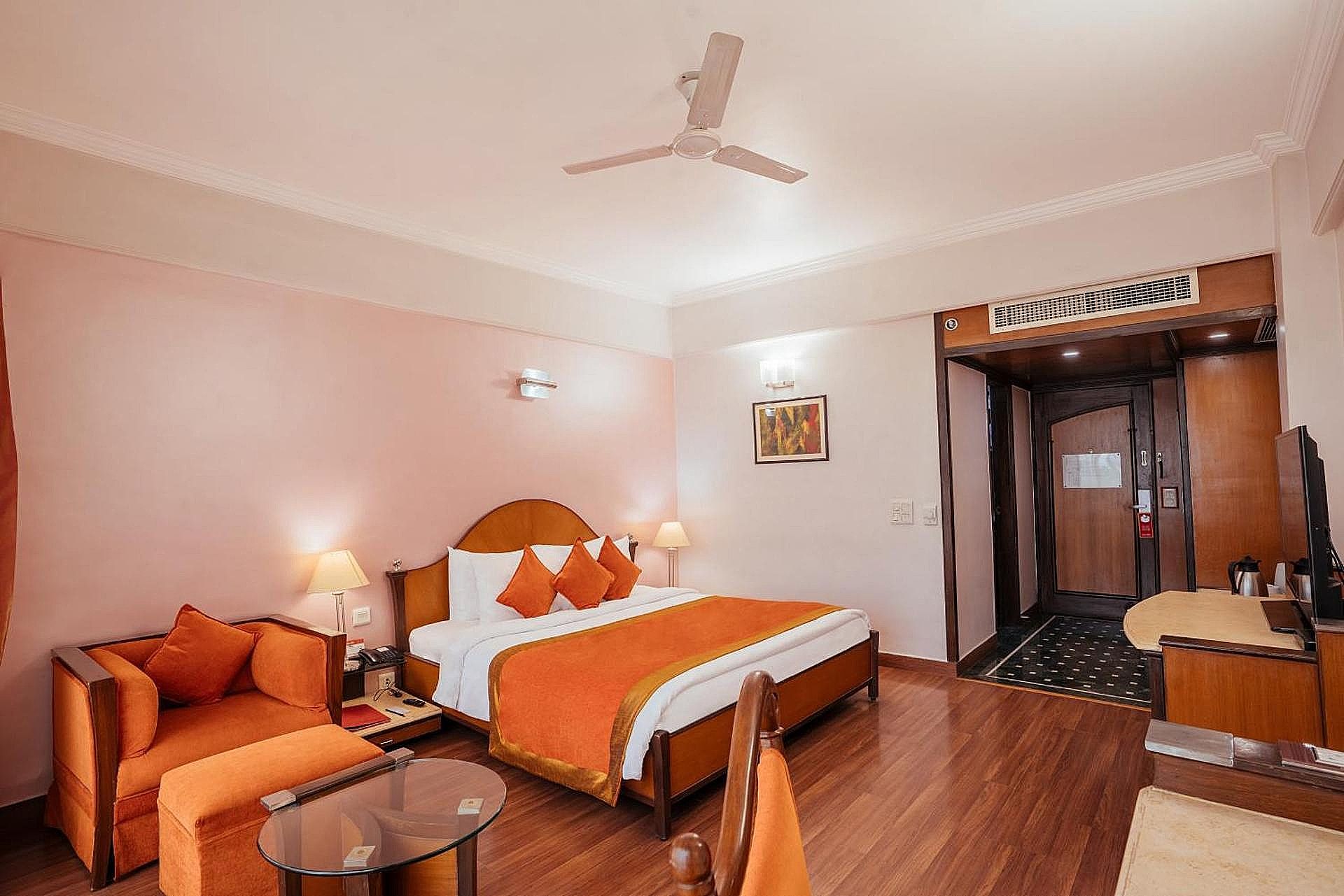 Superior King Room