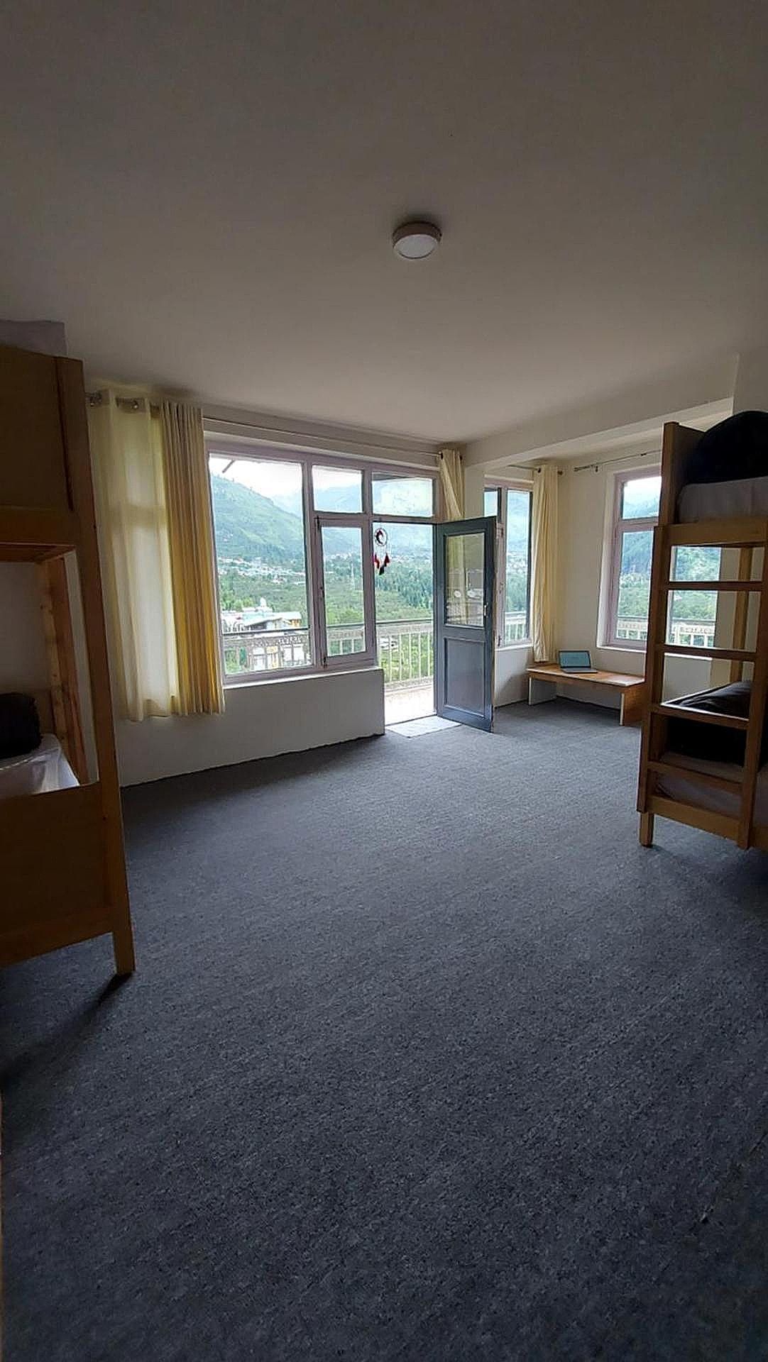 1 Person in 6-Bed Dormitory - Mixed