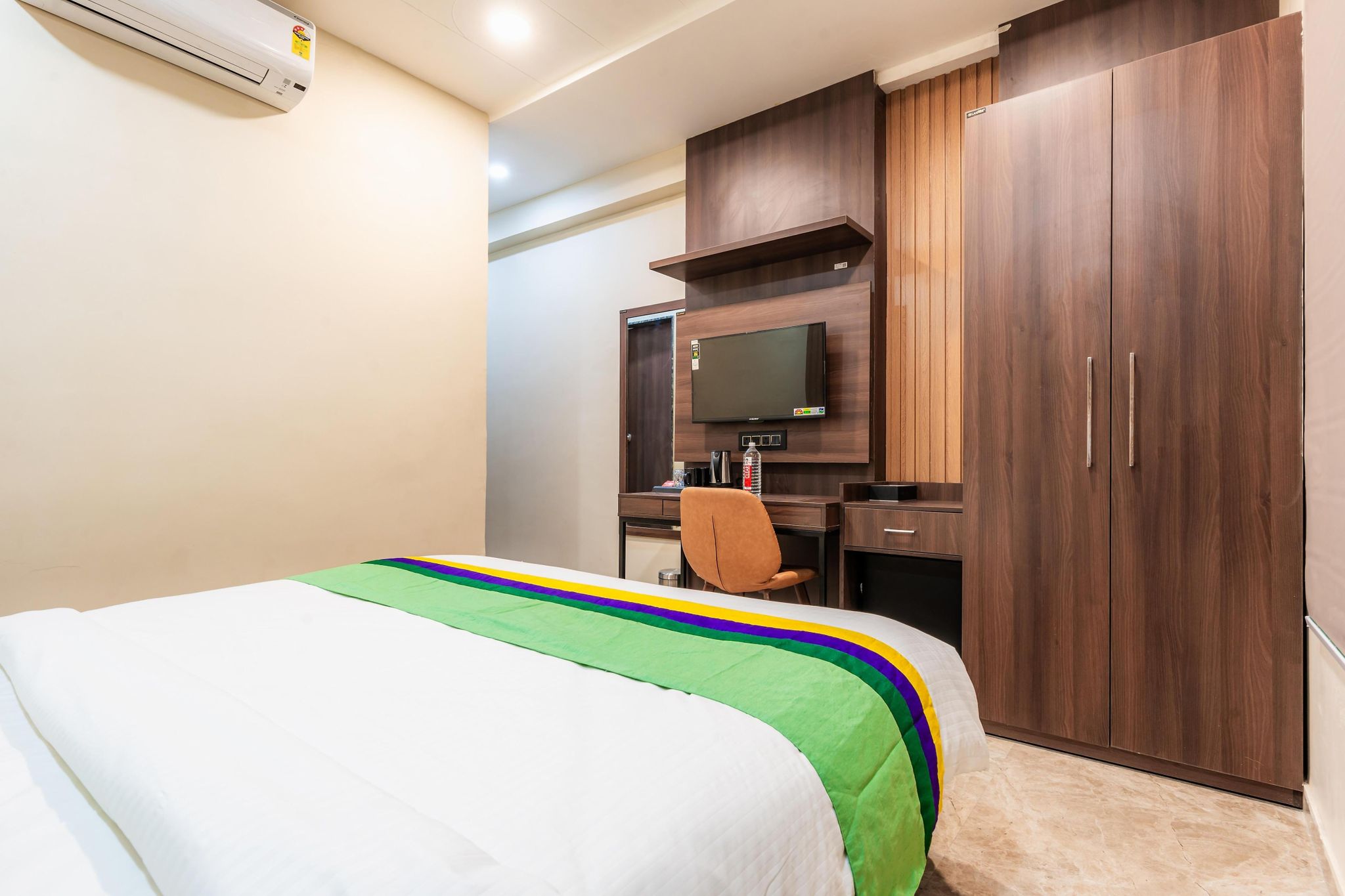 Treebo City Center Standard Double Room 16