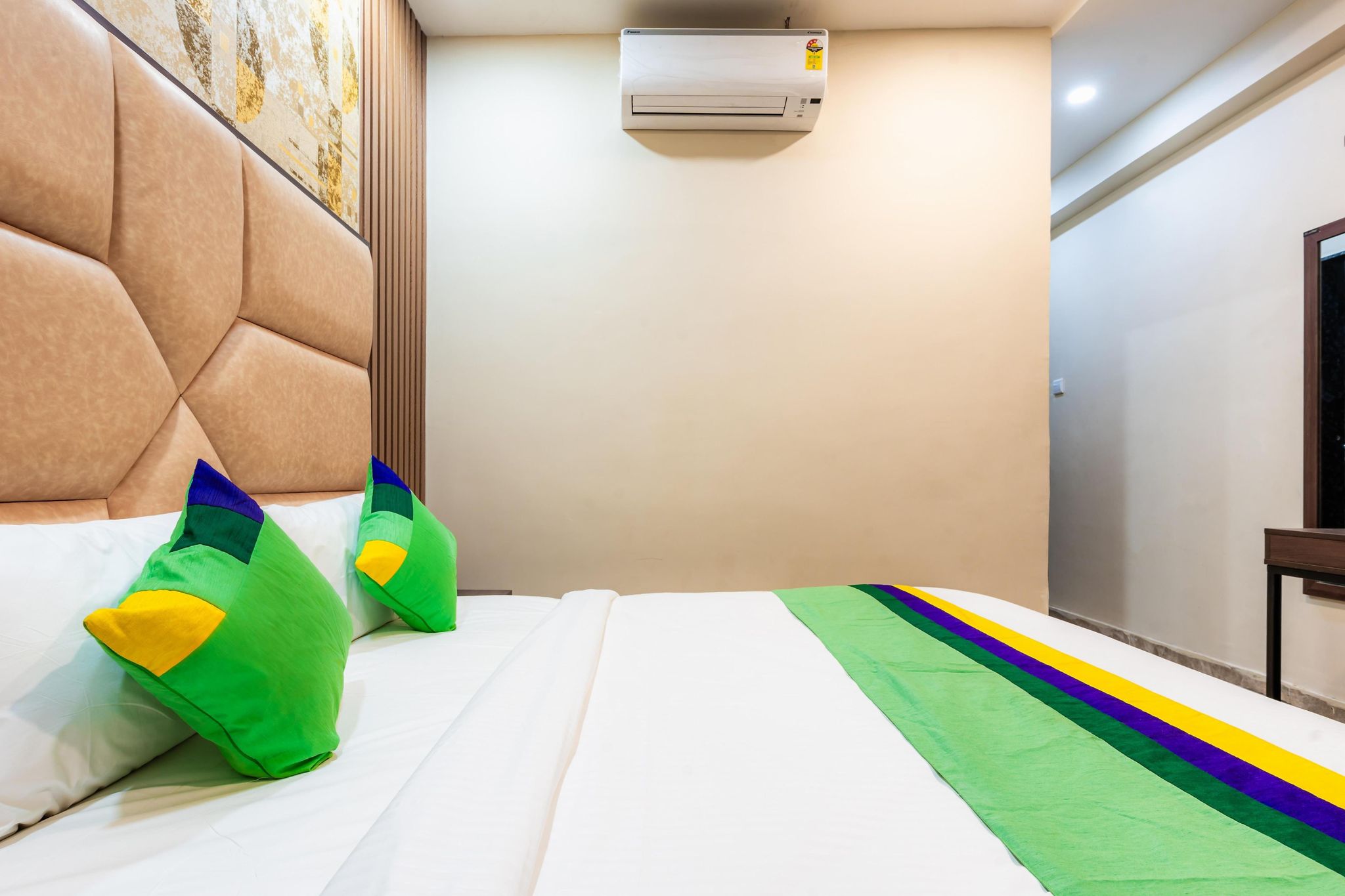 Treebo City Center Standard Double Room 7