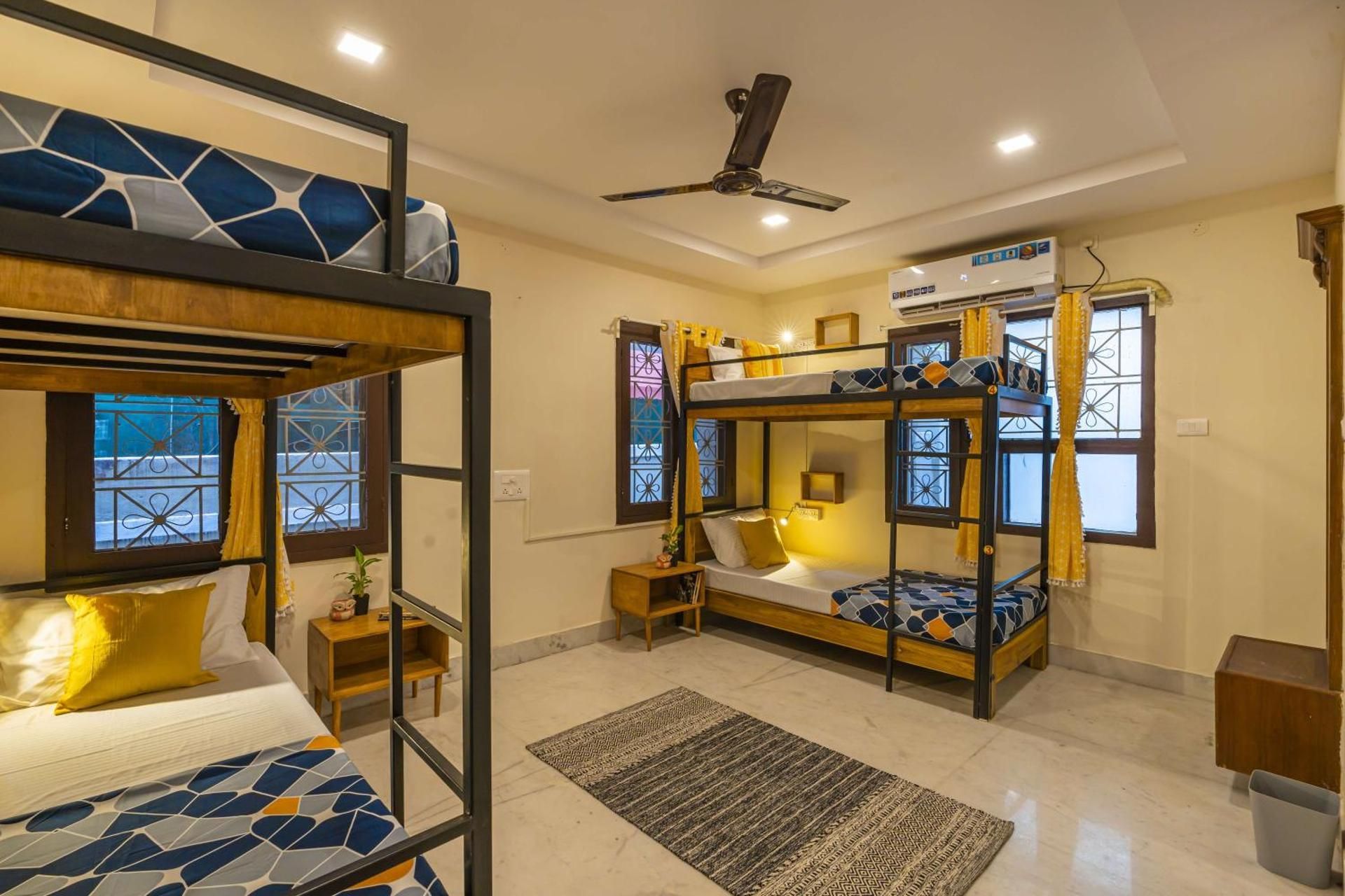 1 Person in 4-Bed Deluxe Dormitory - Female Only