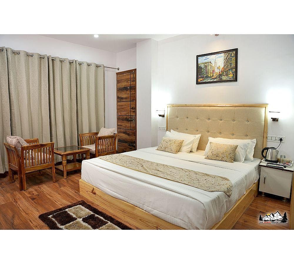 Valley View Room with Private Balcony