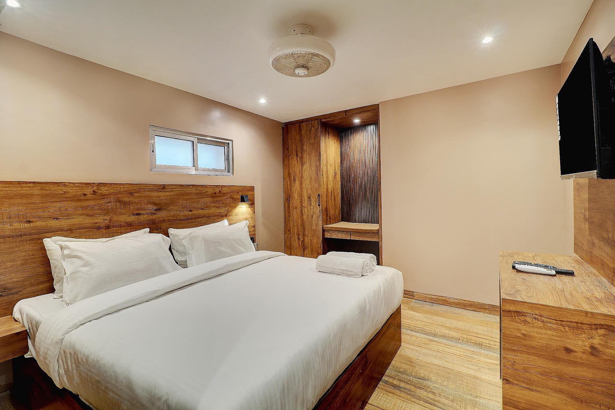 Deluxe Double or Twin