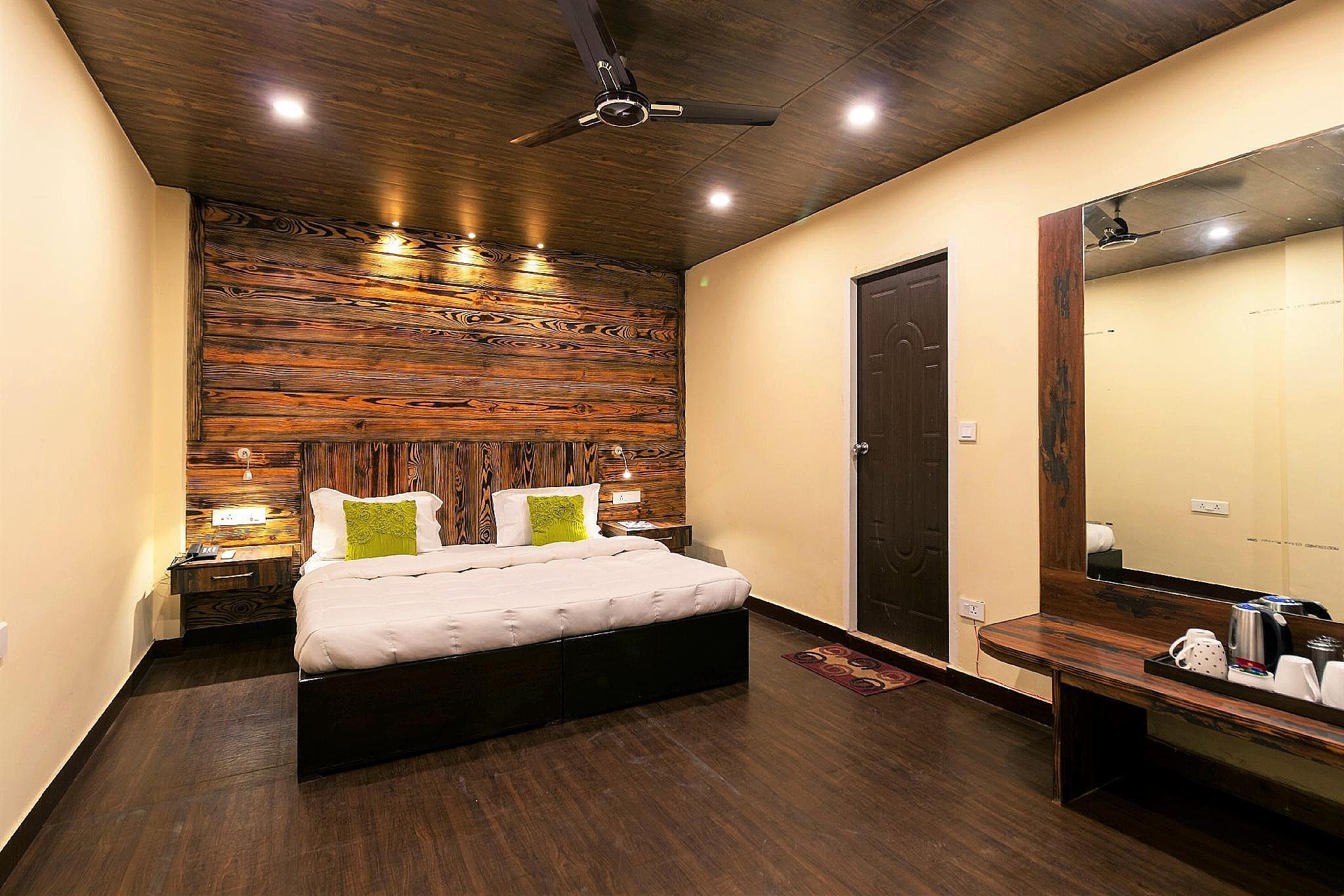 Premium Room