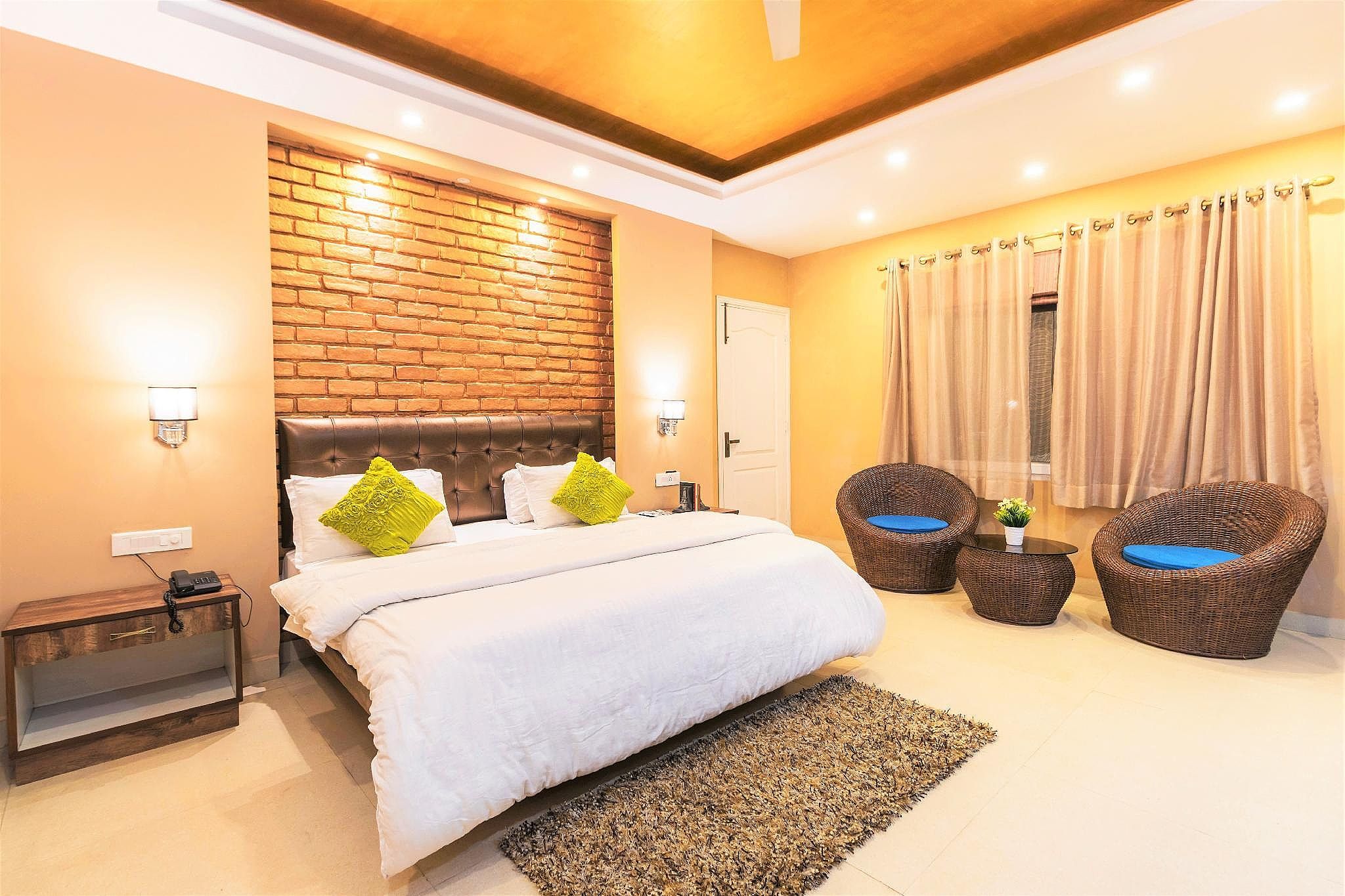 Executive Room