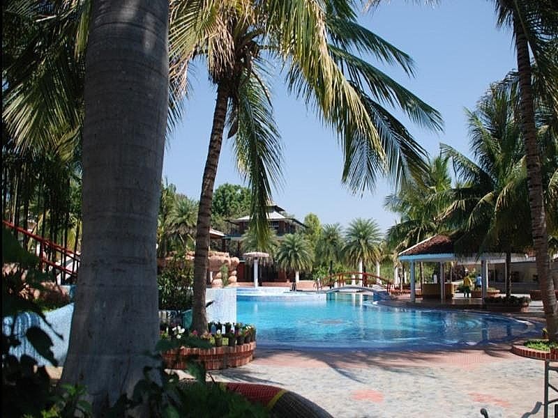 swimming pool