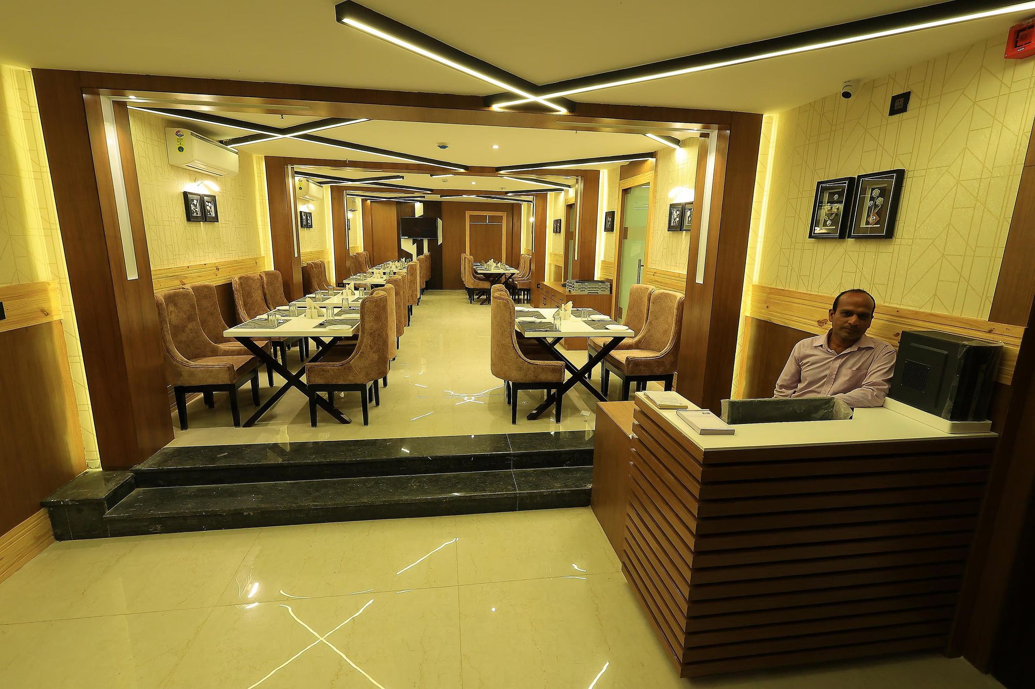 Food & Dining
