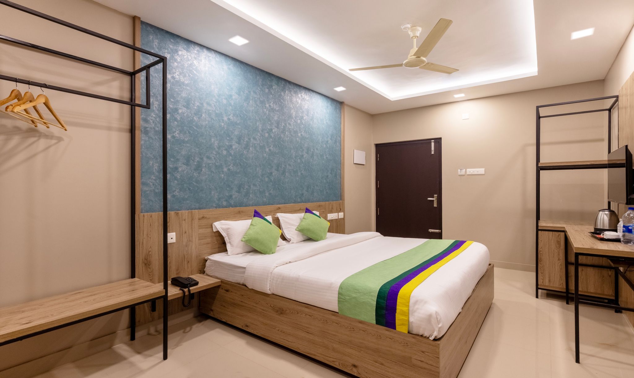 Treebo Sreepathi Prayag,Guruvayur Temple Standard Double Room 3