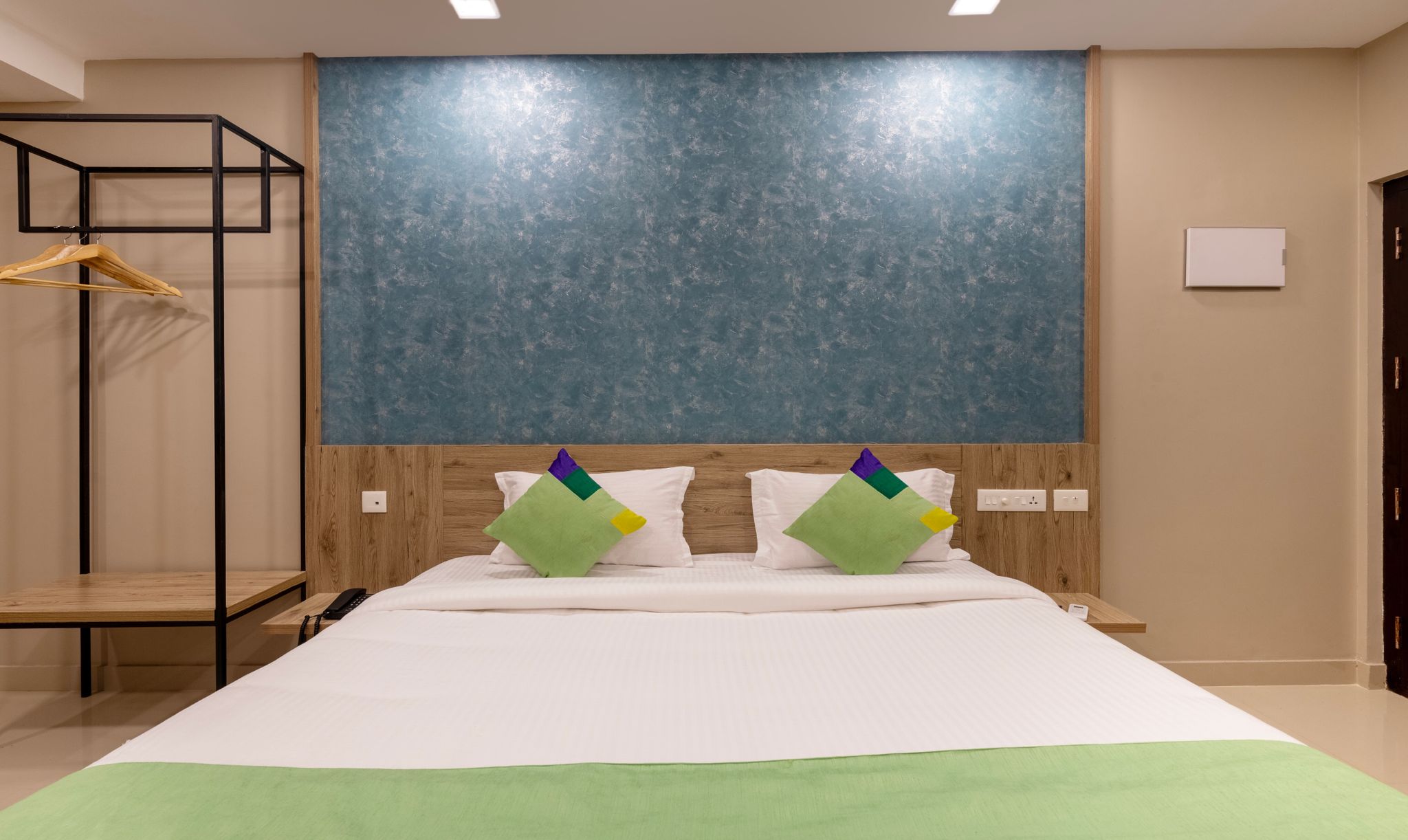 Treebo Sreepathi Prayag,Guruvayur Temple Standard Double Room