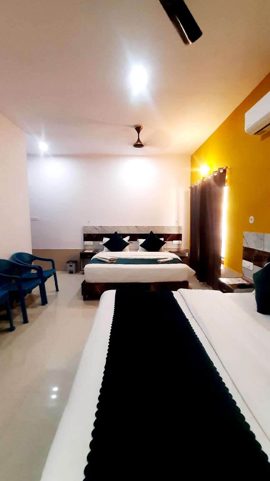 Deluxe Quad Room