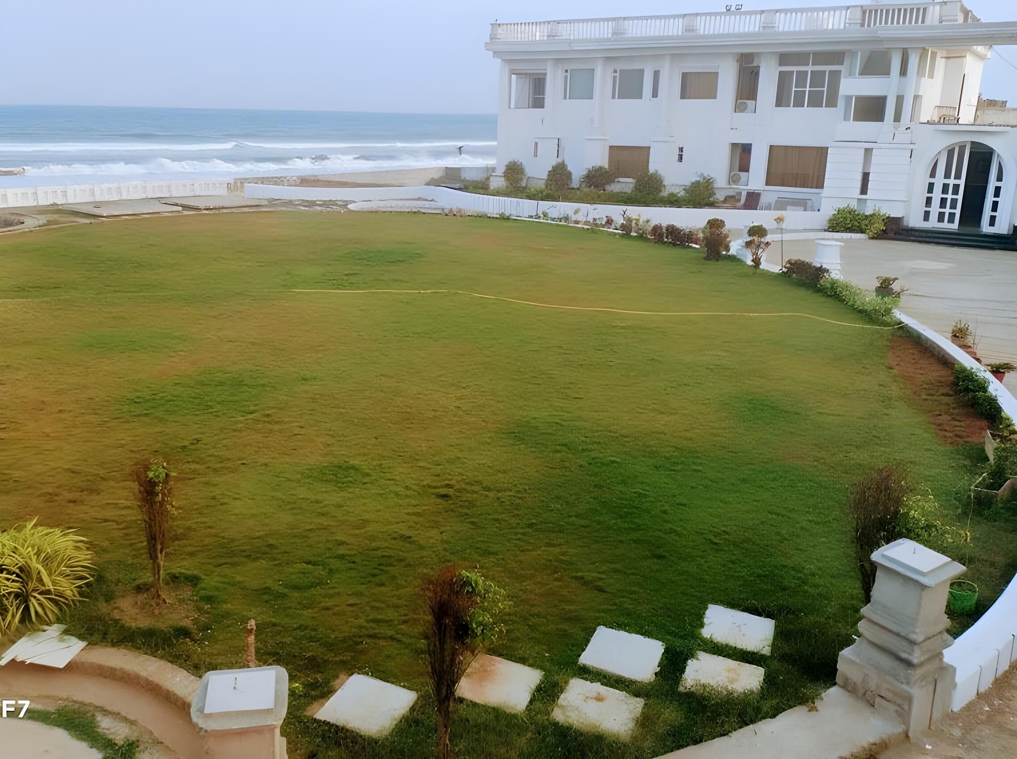 Saanaira Resorts & Spa