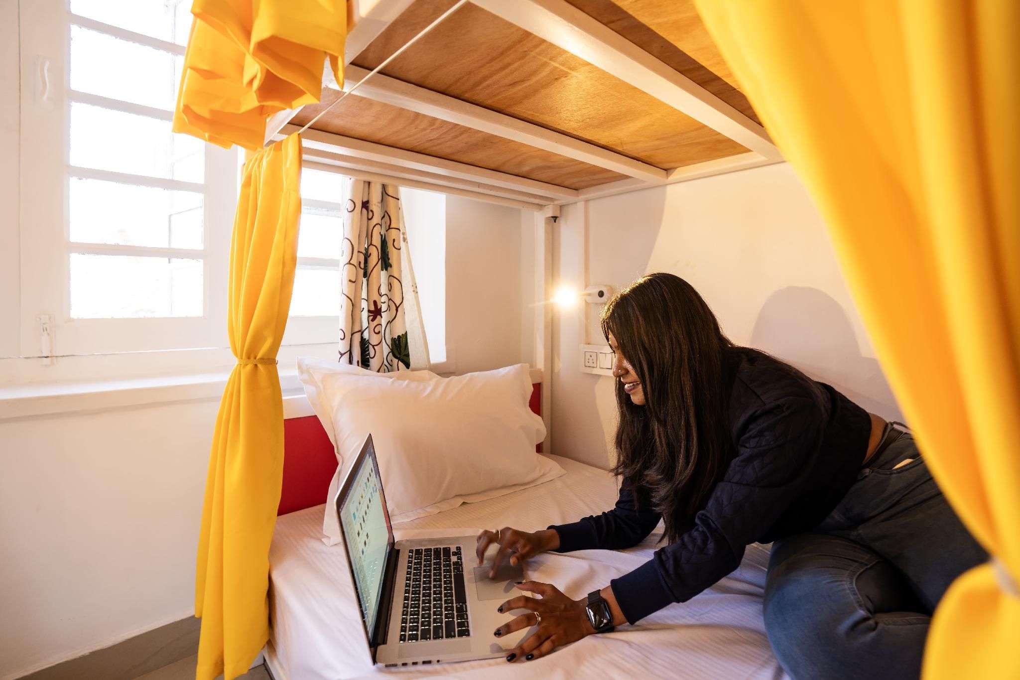 Bed in 4 Bed Mixed Dormitory Room with Ensuite Bathroom