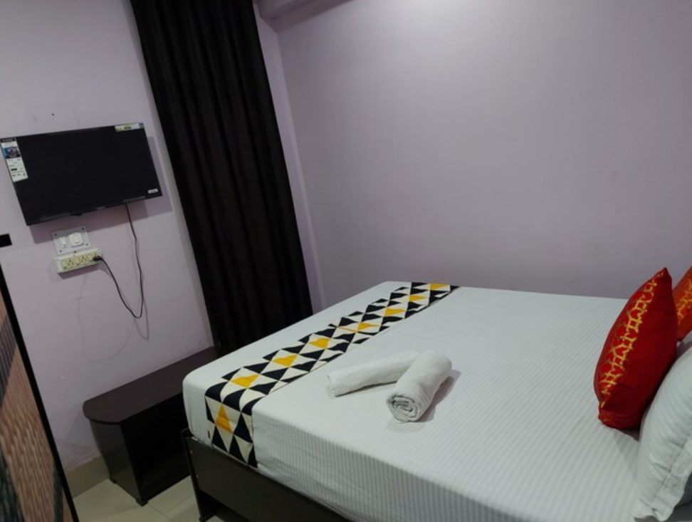 RAISON HOTEL Standard (Non AC Room) 7