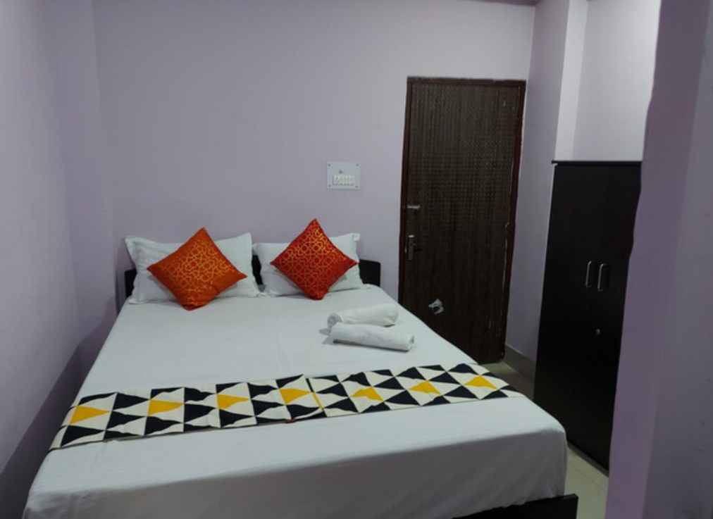 RAISON HOTEL Standard (Non AC Room) 5