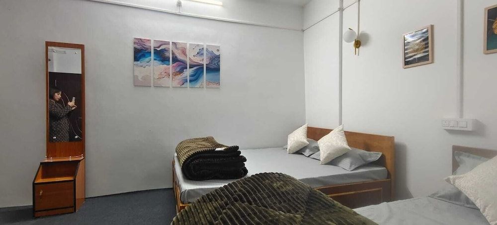 Mirik Homestay Classic Quadruple Room, Hill View 3