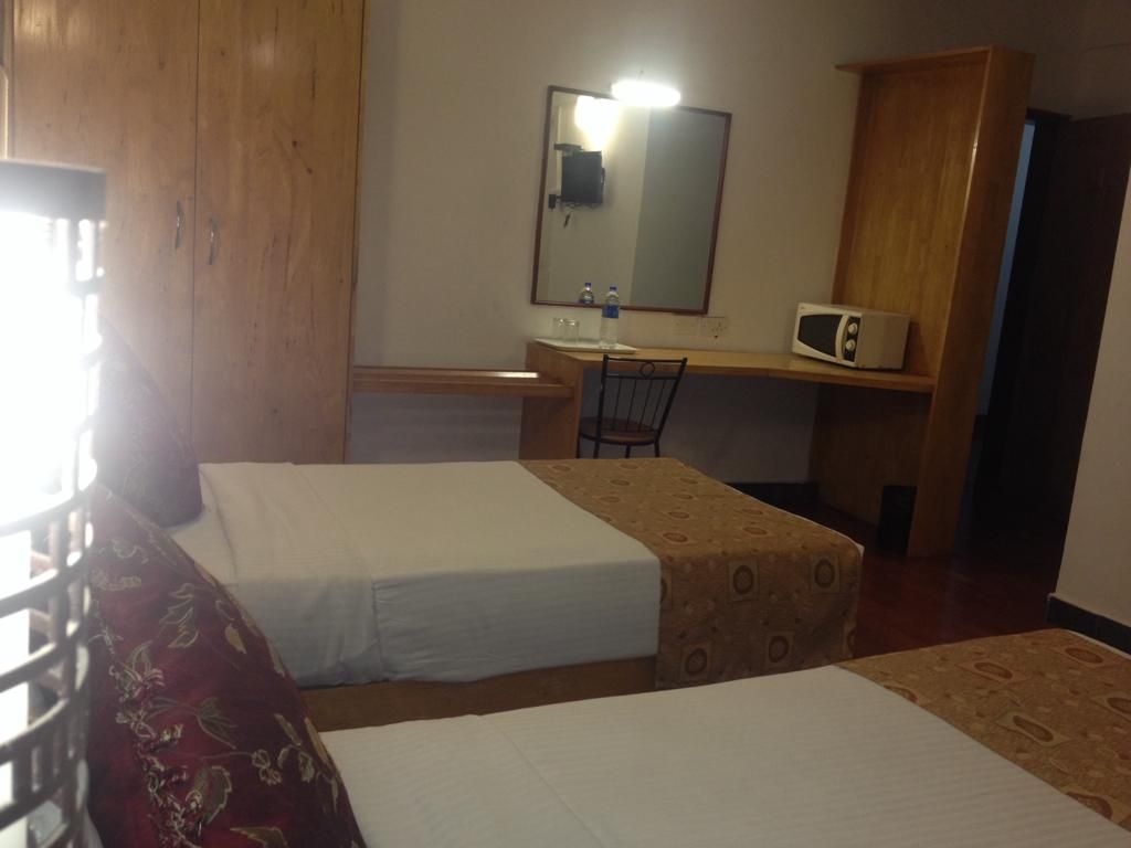 Deja Vu Coimbatore Hotel Executive Deluxe Room 7