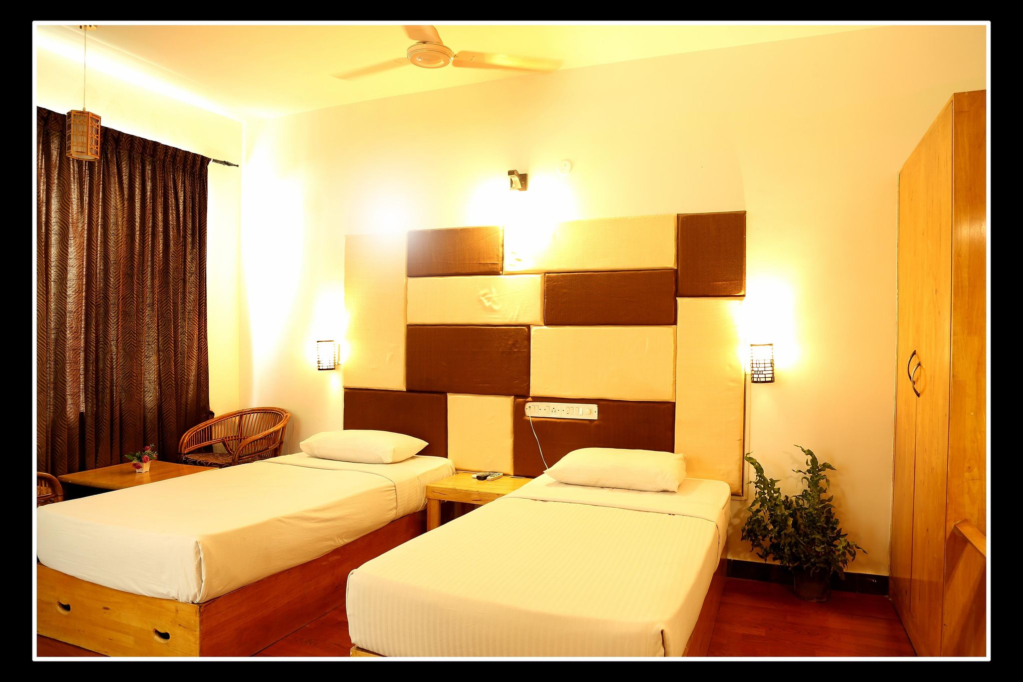 Deja Vu Coimbatore Hotel Executive Deluxe Room 5