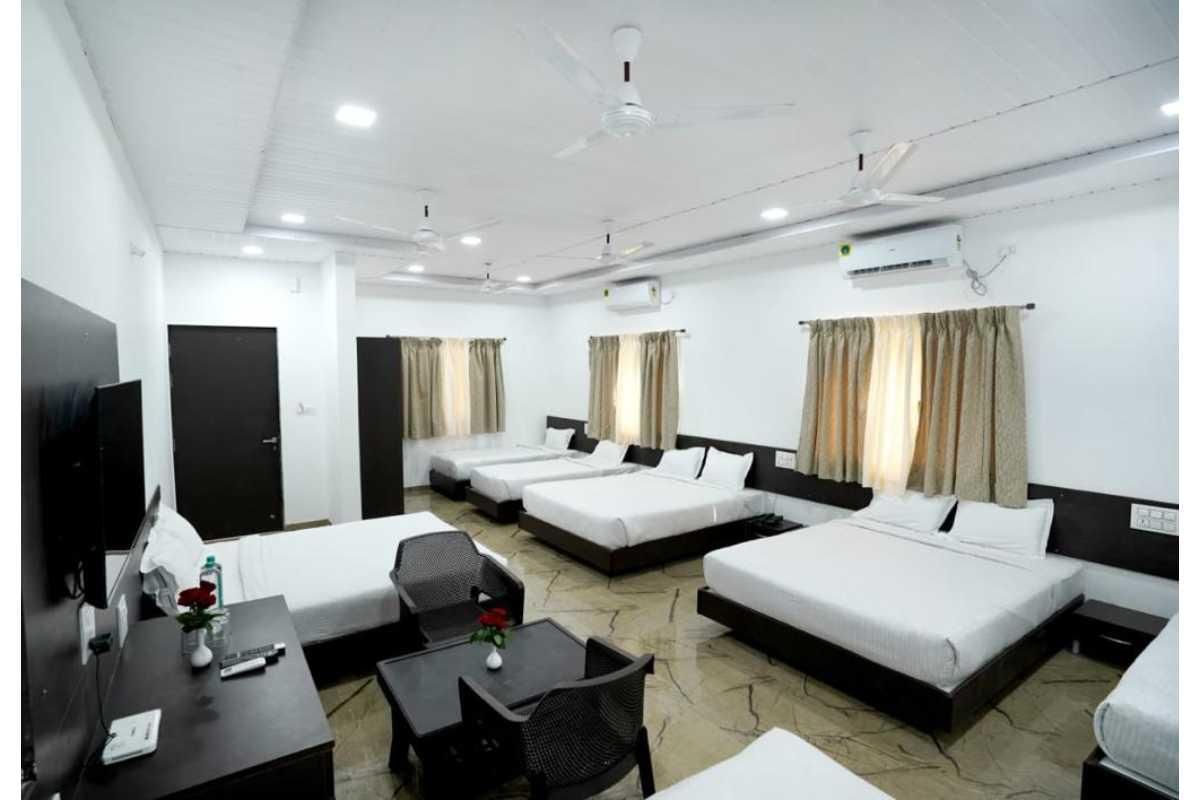 Fintastic Beach Resort Cottage Family 5