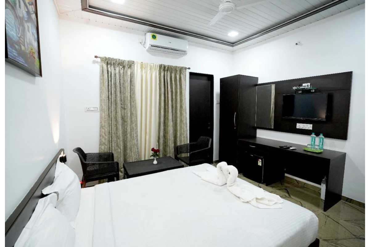 Fintastic Beach Resort Cottage Family 2