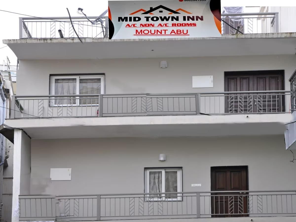 Mid Town Inn ( Nakki Lake 500 Metter )