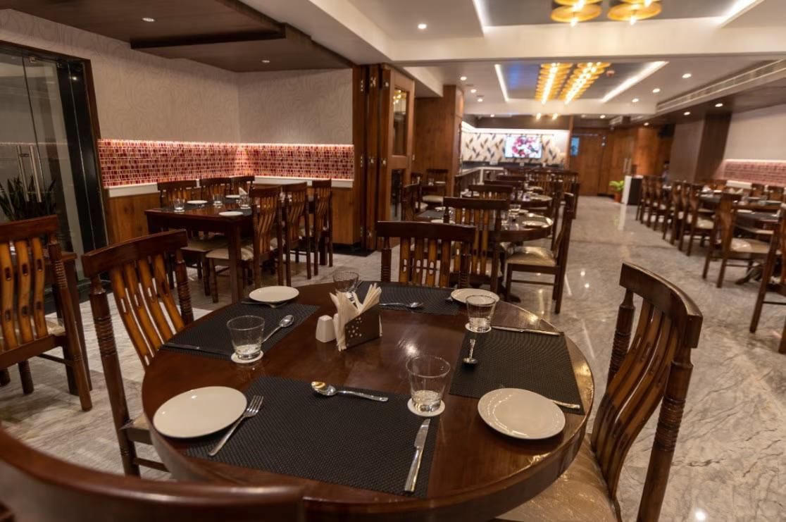 Food & Dining