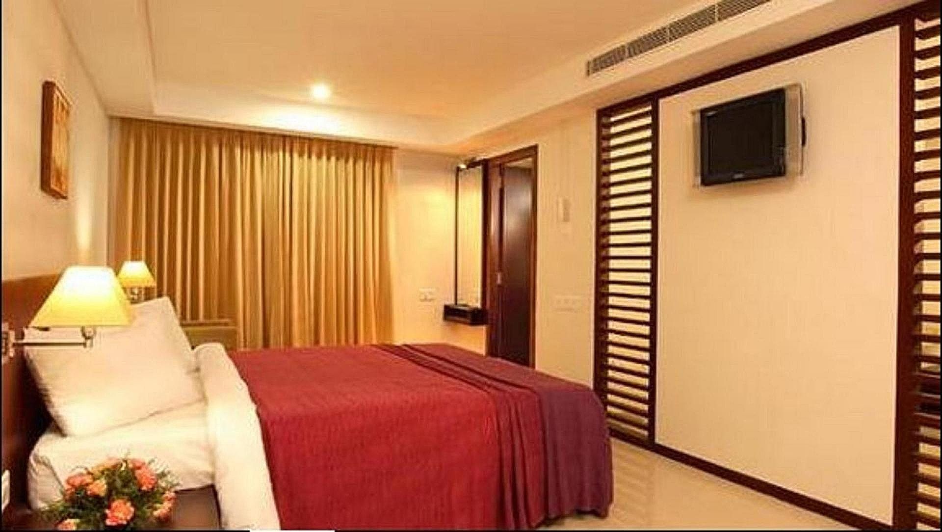 Broad Bean Hotel Deluxe Room 3