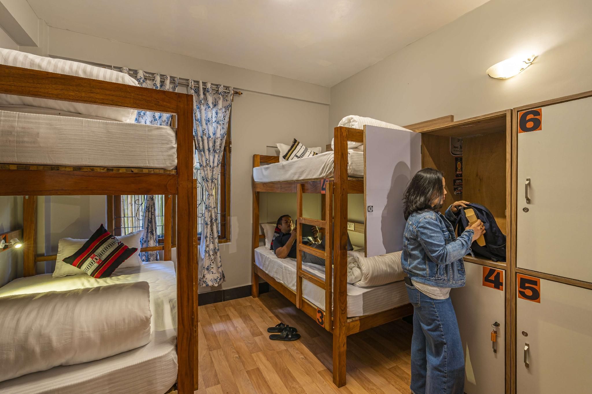 1 Person in 6-Bed Deluxe Dormitory - Mixed