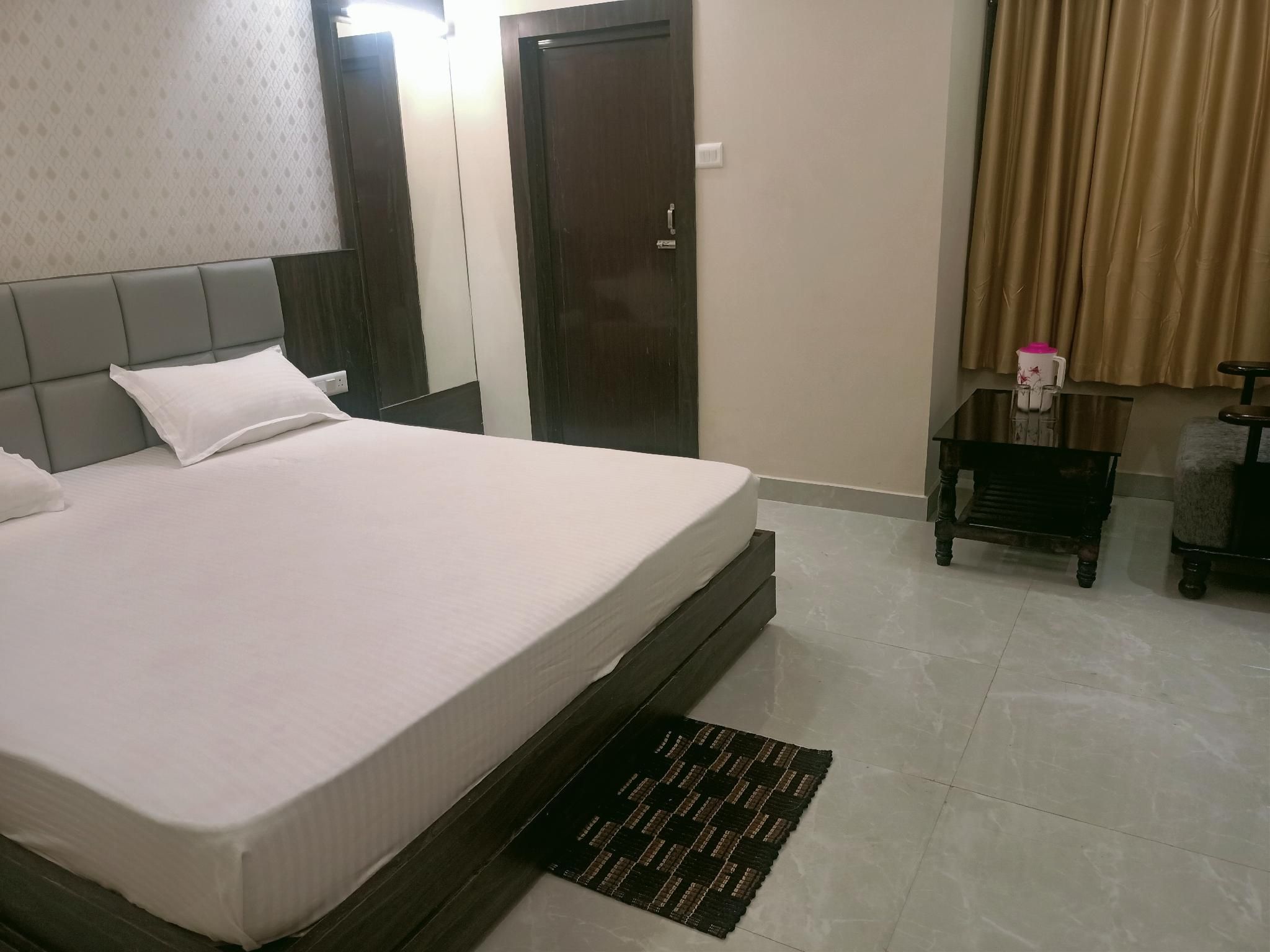 Deluxe Premier King Room