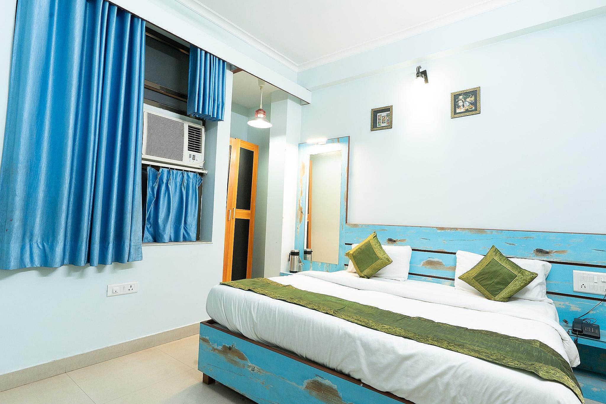 Hotel Staybizz by Keymagics Superior Room with Bathroom 2