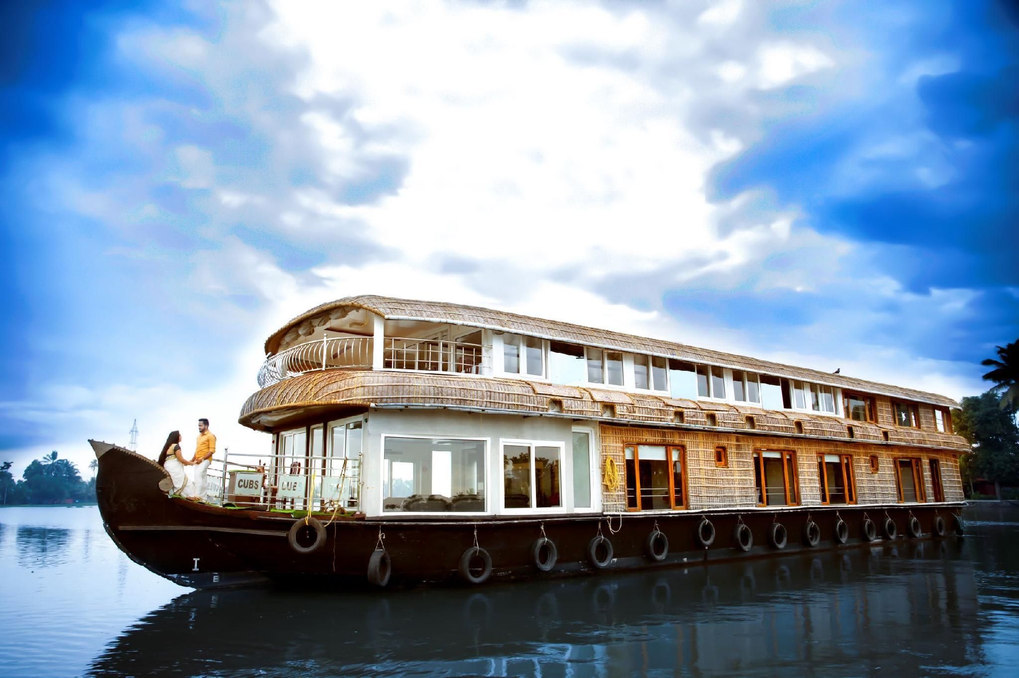 Kerala Luxury Houseboat exterior_view