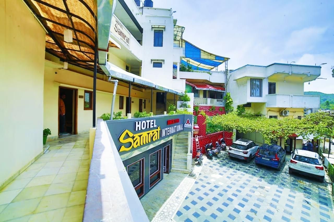 Hotel Samrat International