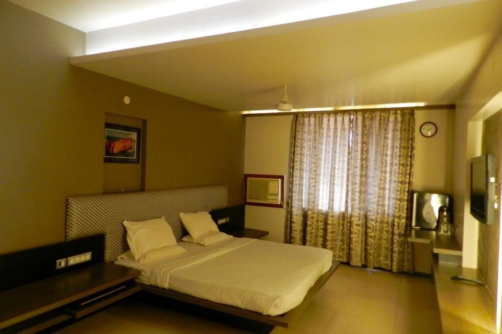 Hotel Rock Regency Hampi Regency Suite