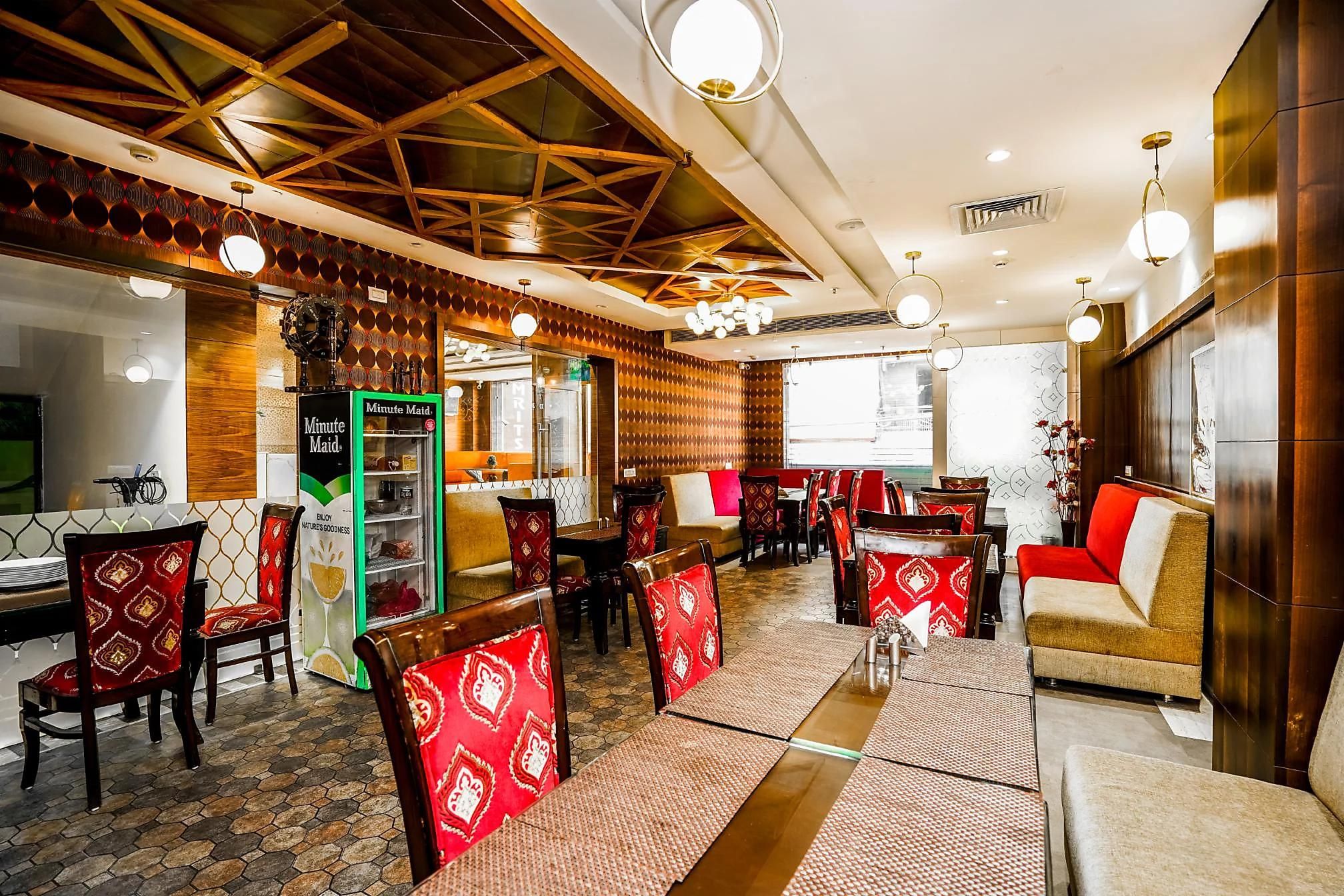 Food & Dining