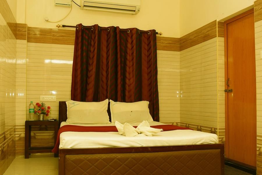 Deluxe Room 2