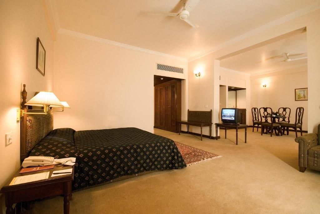 Hotel Express Residency - Jamnagar