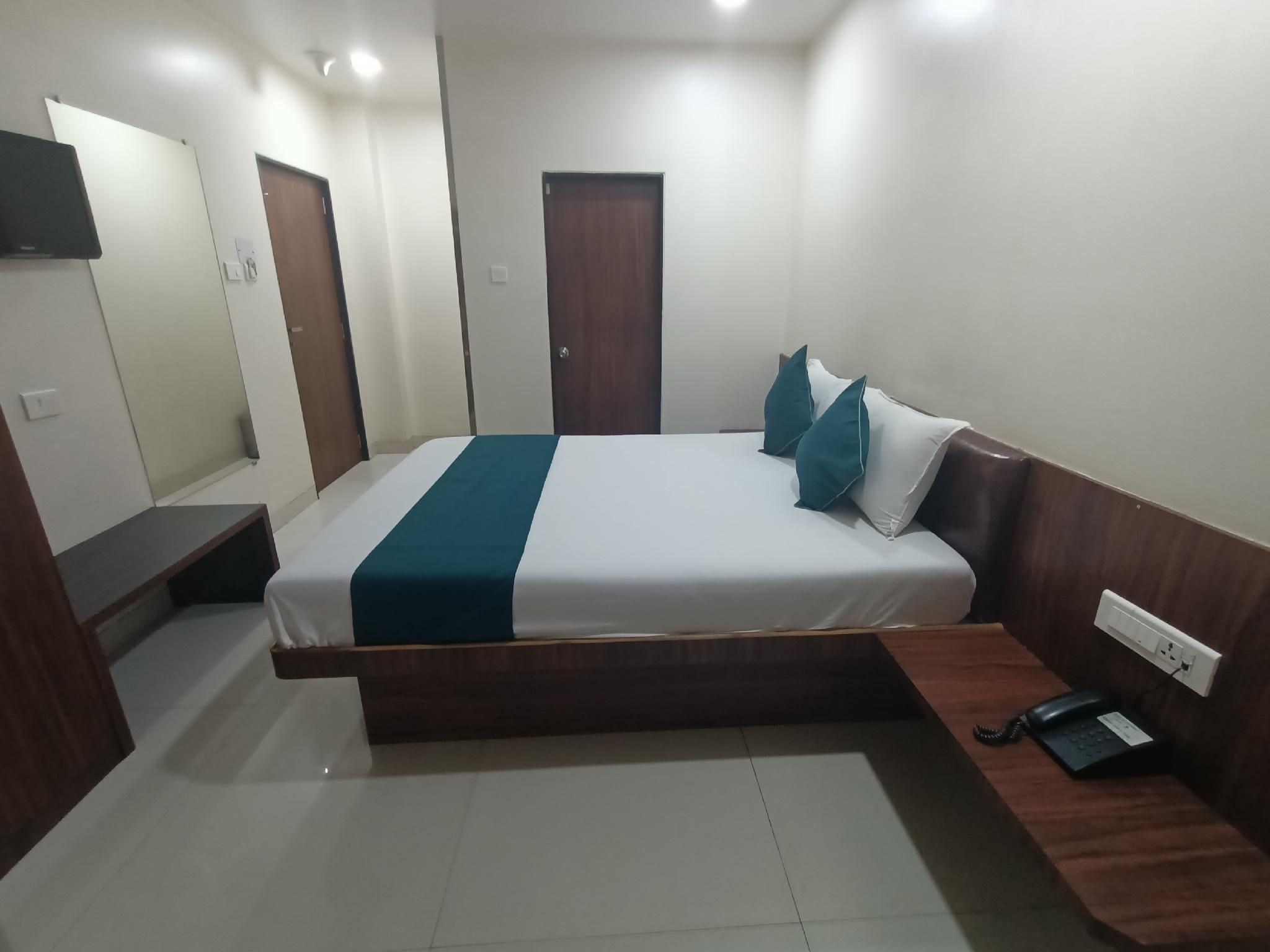Hotel Samadhan Powai Hotels