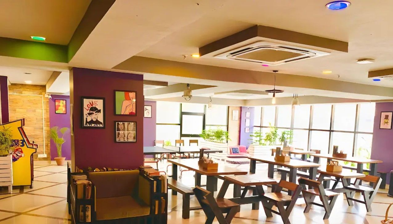Food & Dining