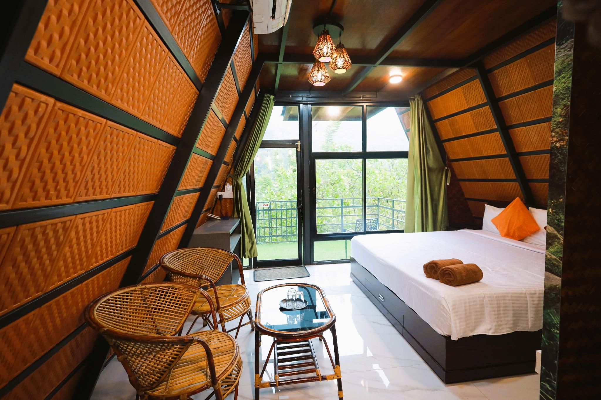 Tower Deluxe Suite